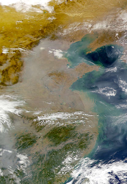 Pollution in China: Man-made and visible from space  Pollution in China: Man-made and visible from space